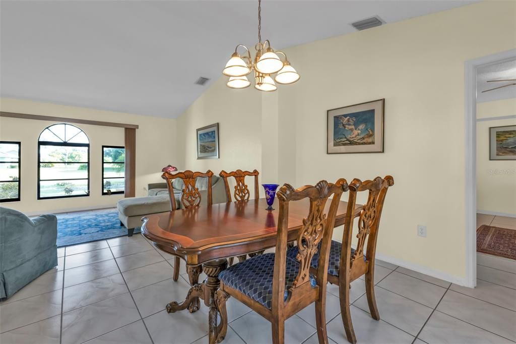 For Sale: $519,900 (4 beds, 2 baths, 2346 Square Feet)