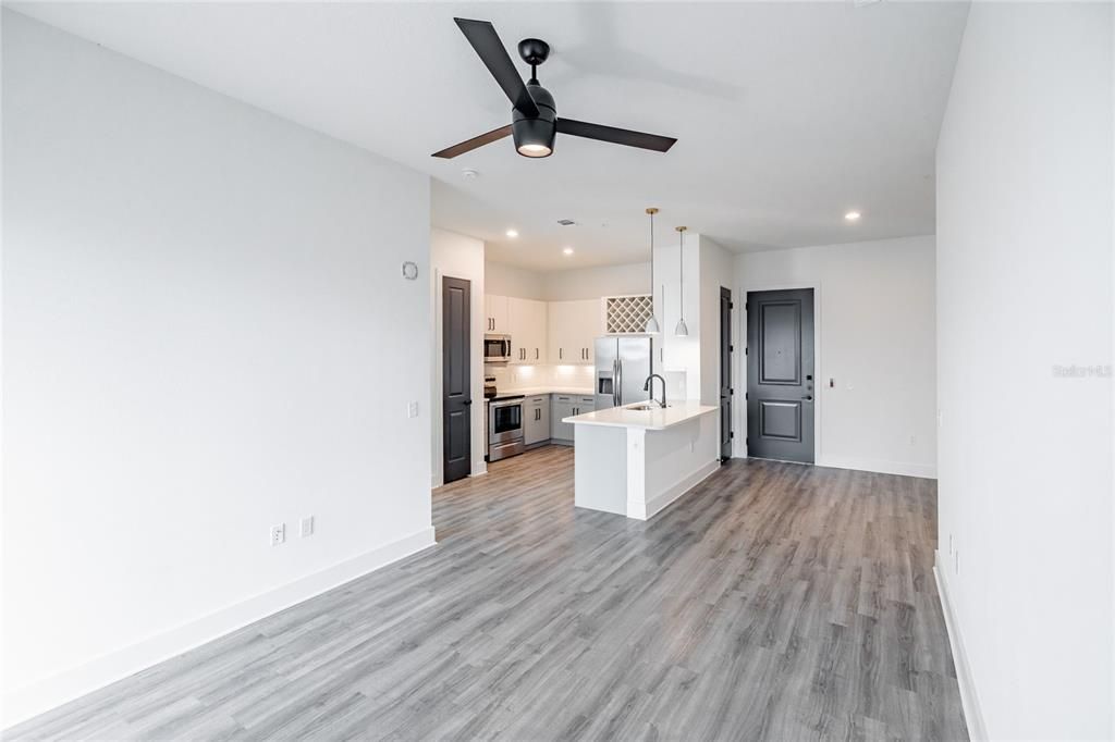 For Rent: $2,444 (2 beds, 2 baths, 1149 Square Feet)