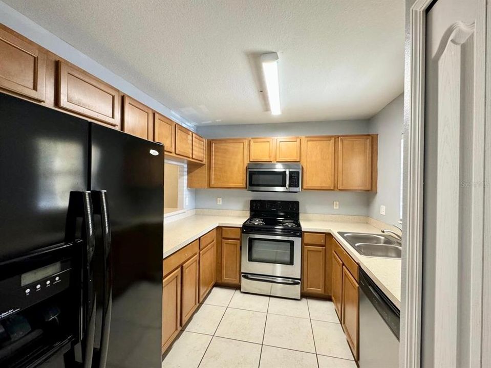 For Rent: $1,699 (2 beds, 2 baths, 1561 Square Feet)