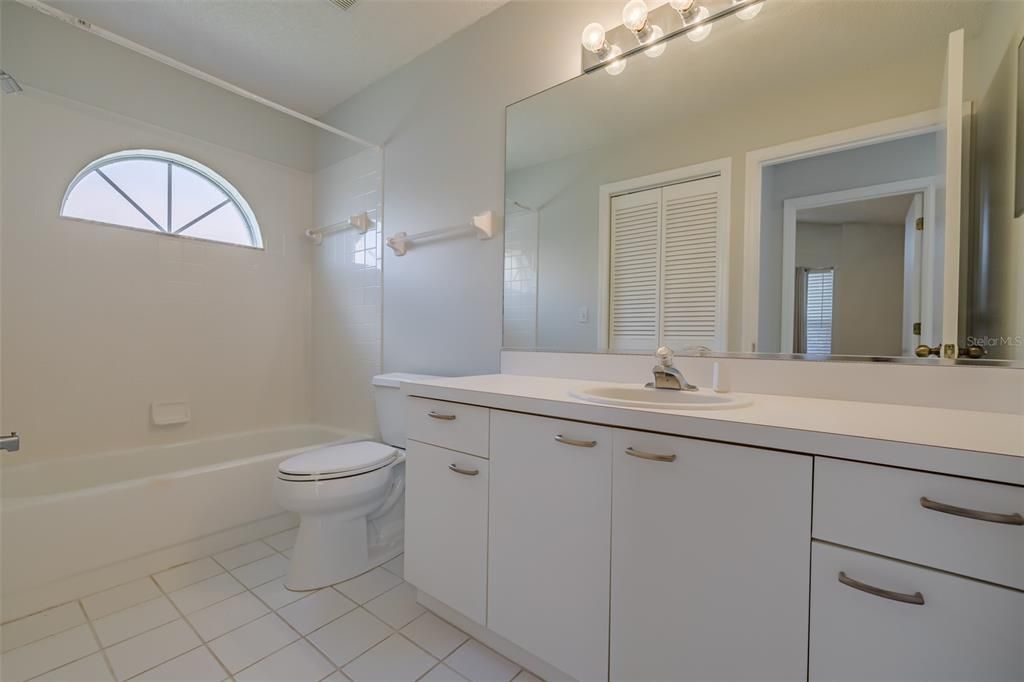 For Sale: $459,900 (3 beds, 2 baths, 1648 Square Feet)