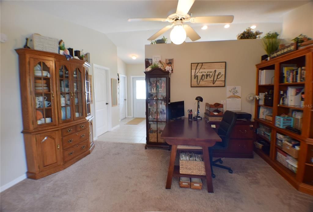 For Sale: $249,900 (2 beds, 2 baths, 1222 Square Feet)