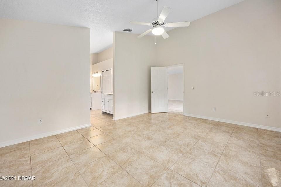 For Sale: $349,900 (3 beds, 2 baths, 1839 Square Feet)