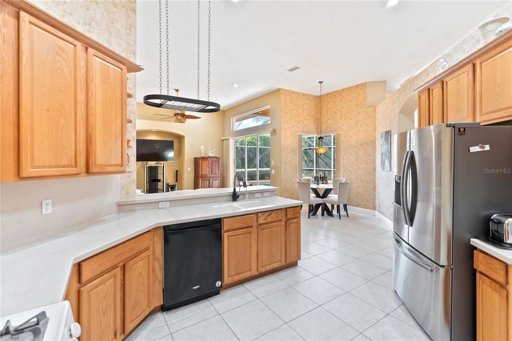 Kitchen/Breakfast Nook