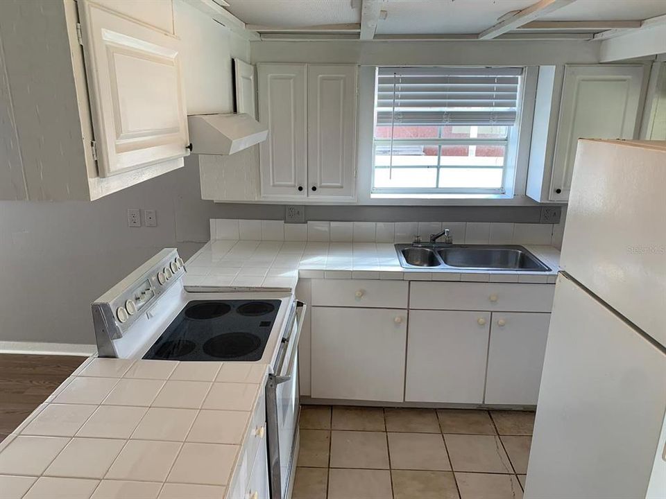 For Rent: $1,499 (3 beds, 1 baths, 1025 Square Feet)