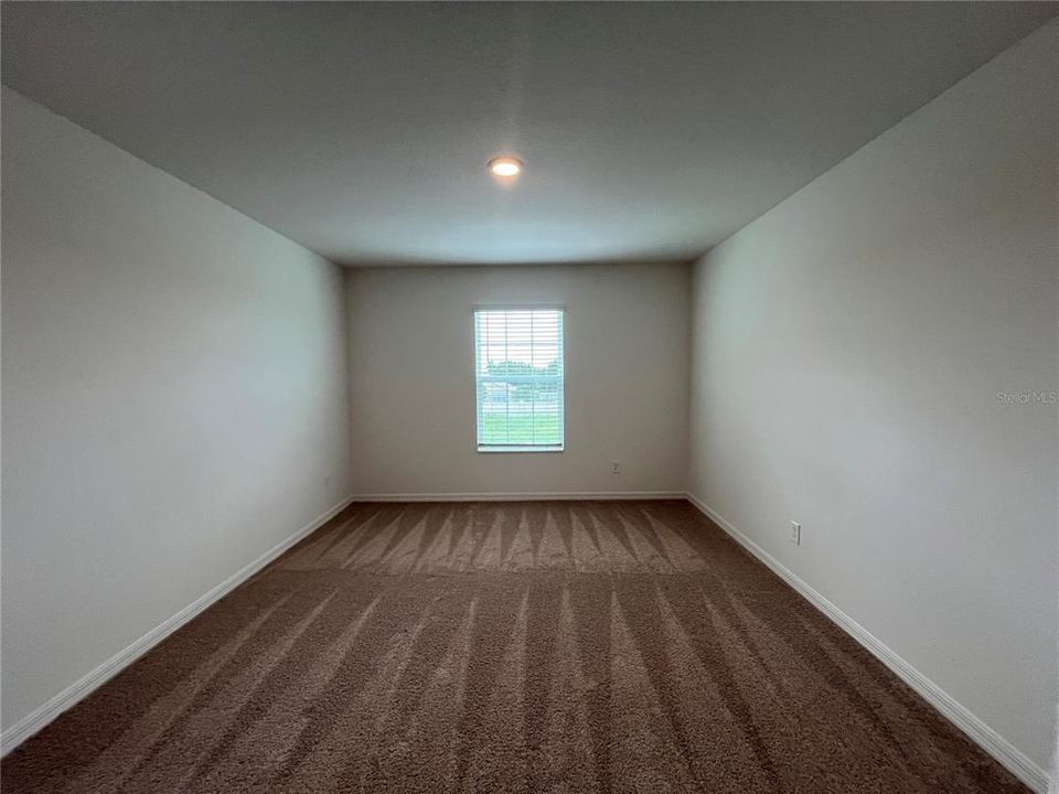 For Rent: $2,200 (3 beds, 2 baths, 1731 Square Feet)