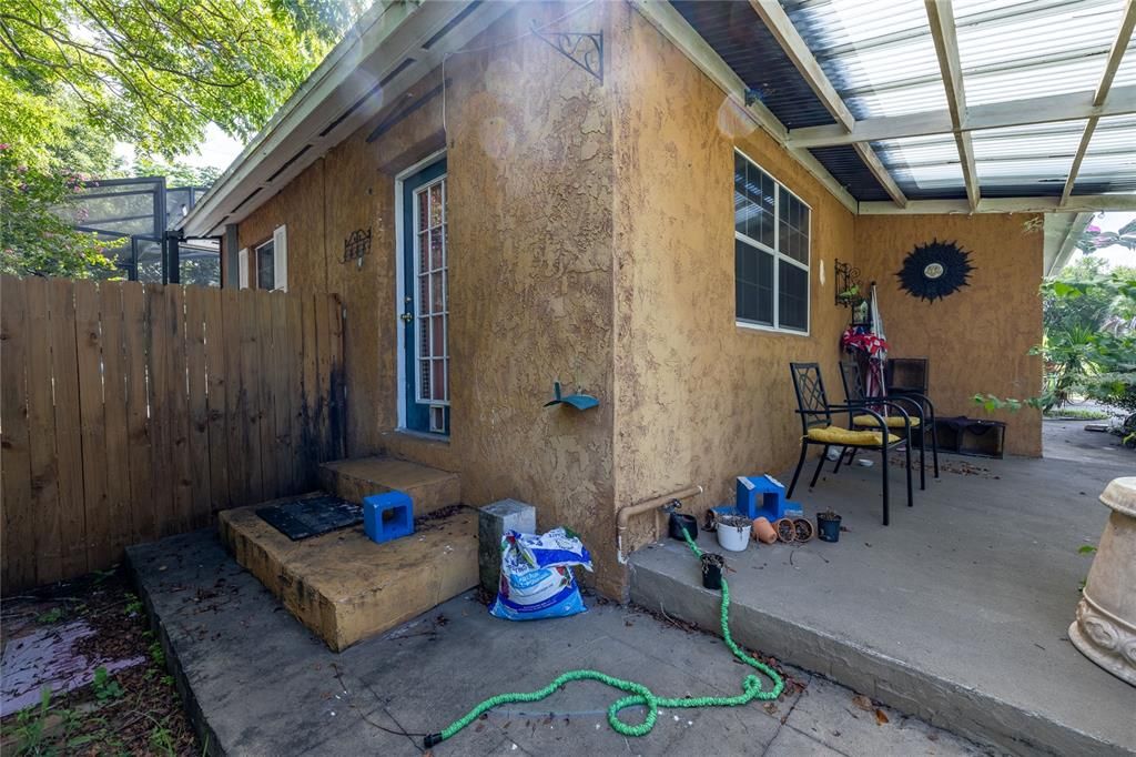 For Sale: $310,000 (4 beds, 2 baths, 1355 Square Feet)