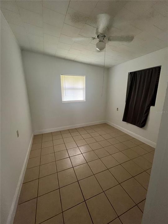 For Rent: $1,799 (2 beds, 1 baths, 893 Square Feet)