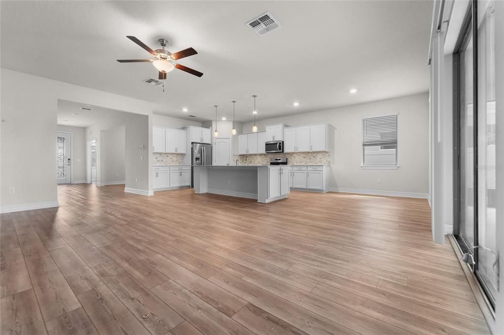 Active With Contract: $3,000 (4 beds, 2 baths, 2484 Square Feet)