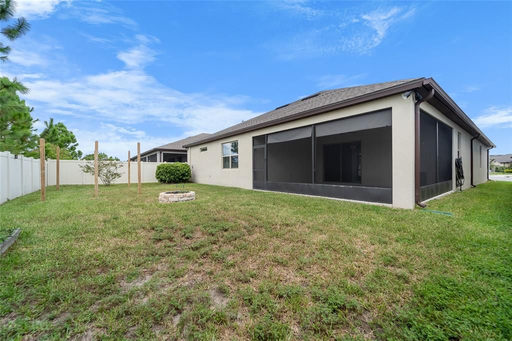 Active With Contract: $3,000 (4 beds, 2 baths, 2484 Square Feet)