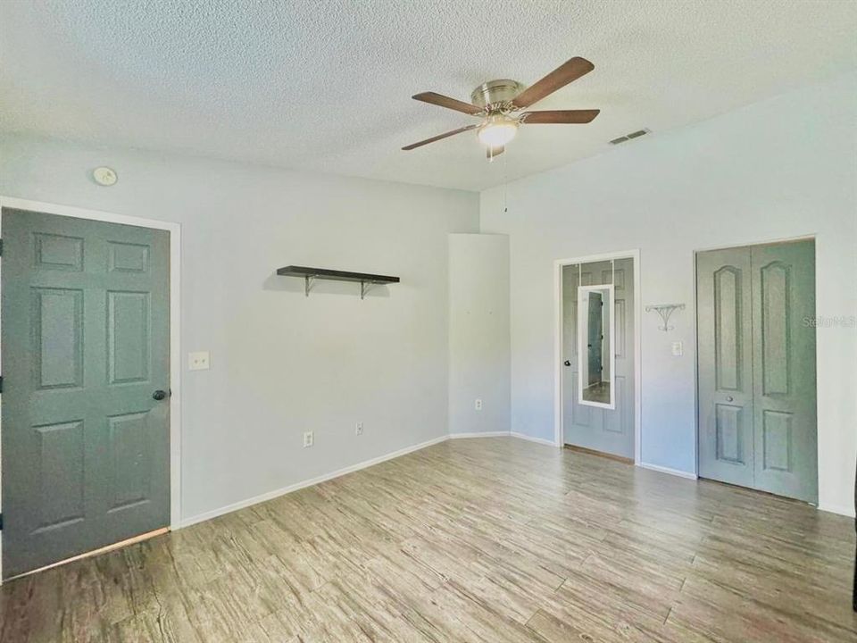 For Rent: $1,449 (2 beds, 2 baths, 912 Square Feet)