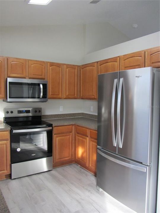 For Sale: $249,900 (3 beds, 2 baths, 1368 Square Feet)