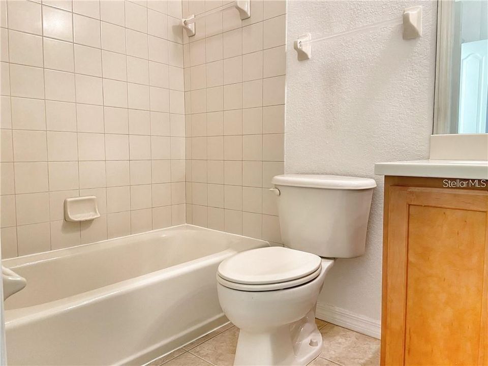 For Rent: $2,200 (2 beds, 2 baths, 1316 Square Feet)