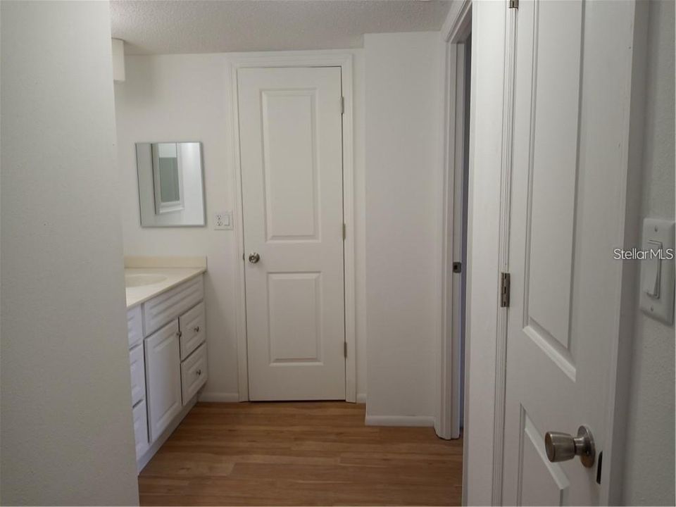 For Rent: $2,500 (1 beds, 1 baths, 820 Square Feet)