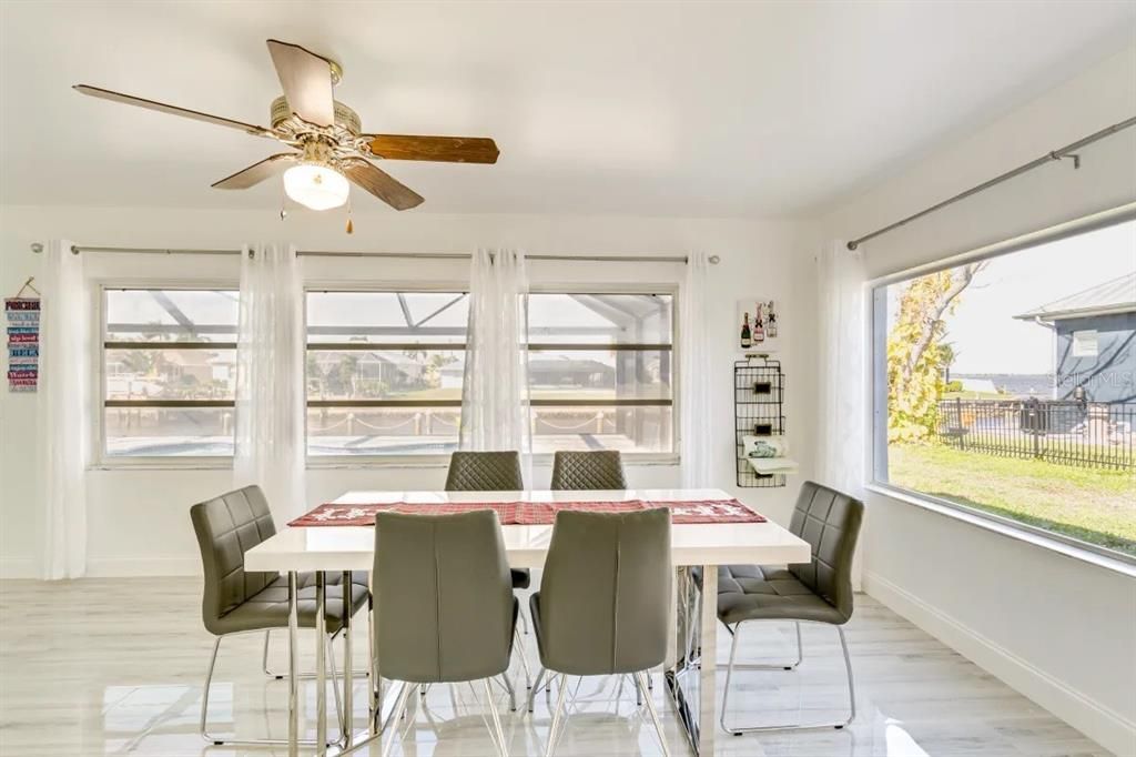 Active With Contract: $499,900 (4 beds, 2 baths, 1664 Square Feet)