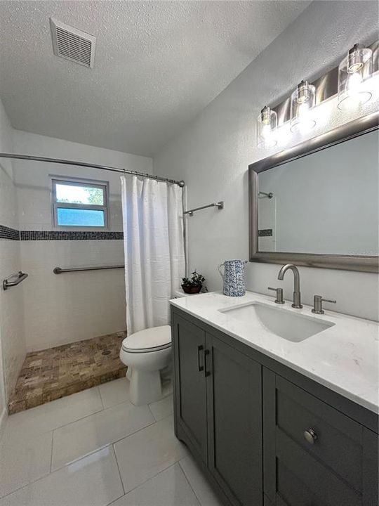 For Sale: $259,900 (3 beds, 2 baths, 1256 Square Feet)