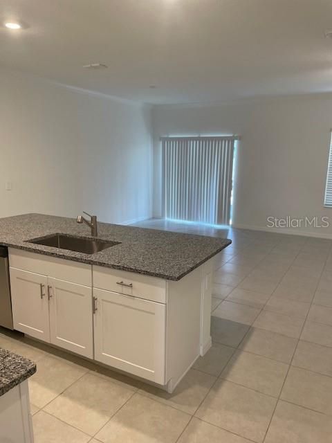 For Rent: $2,300 (3 beds, 2 baths, 1601 Square Feet)