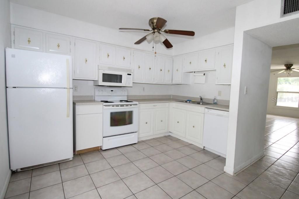 For Rent: $1,500 (2 beds, 1 baths, 1260 Square Feet)