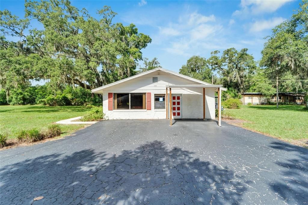 Active With Contract: $515,000 (3 beds, 2 baths, 2310 Square Feet)