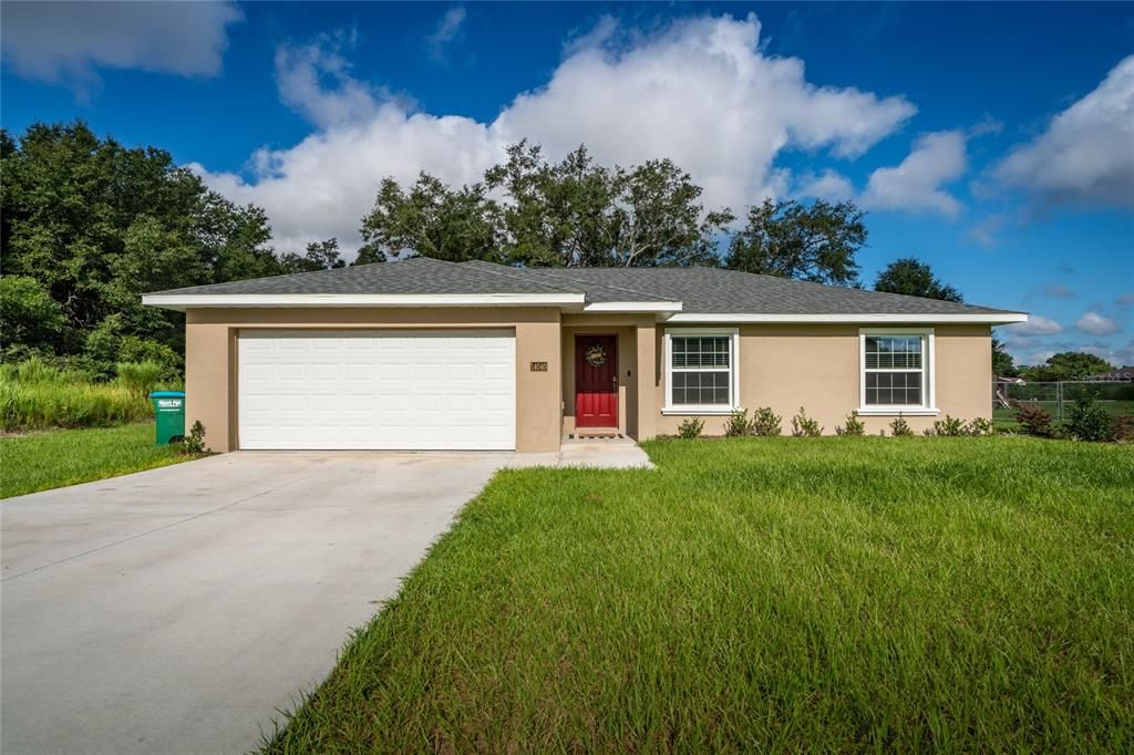 Active With Contract: $250,000 (3 beds, 2 baths, 1324 Square Feet)