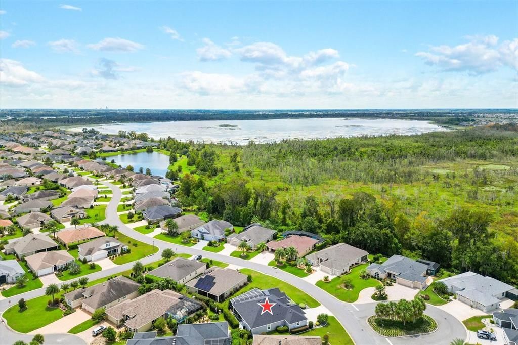 FANTASTIC QUIET NEIGHBORHOOD NEAR LAKE AND PRESERVE