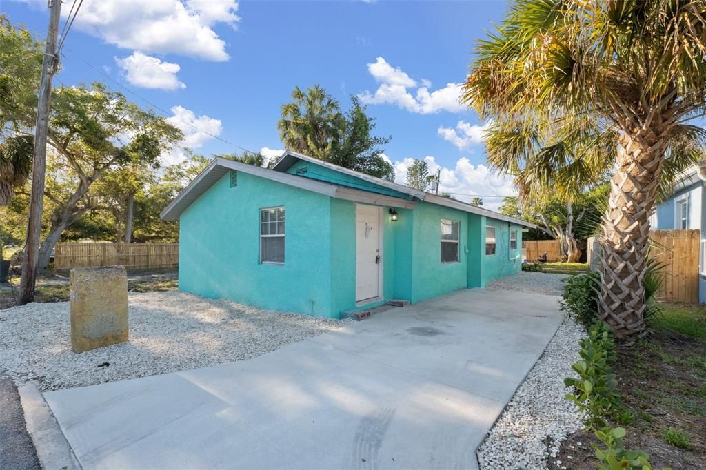 Active With Contract: $319,000 (0 beds, 0 baths, 1255 Square Feet)