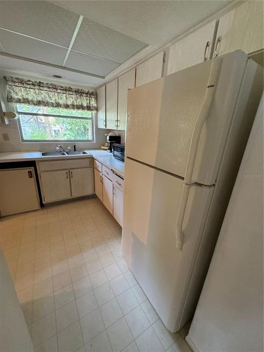 Activo con contrato: $235,000 (3 camas, 2 baños, 1311 Pies cuadrados)