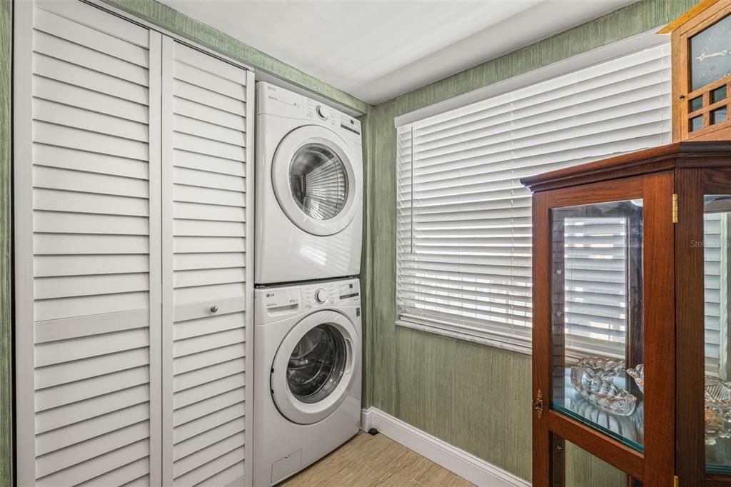 Full size washer & dryer conveniently located in the home.