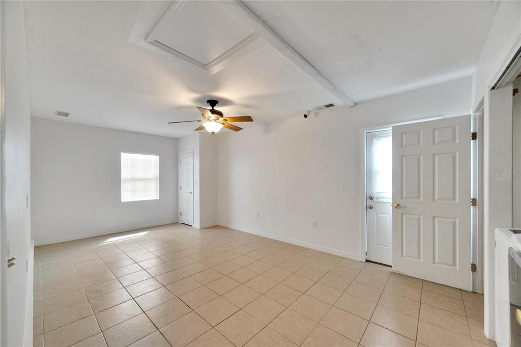 For Sale: $289,900 (3 beds, 2 baths, 1459 Square Feet)