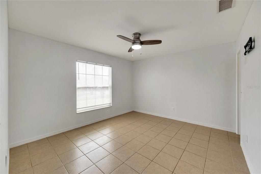 For Sale: $289,900 (3 beds, 2 baths, 1459 Square Feet)