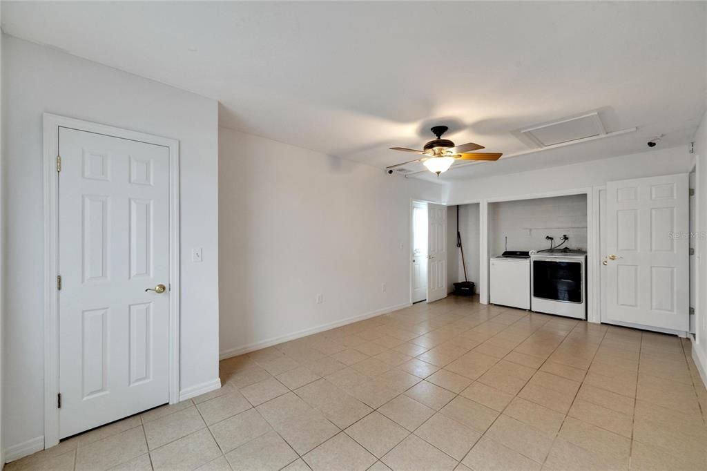 For Sale: $289,900 (3 beds, 2 baths, 1459 Square Feet)