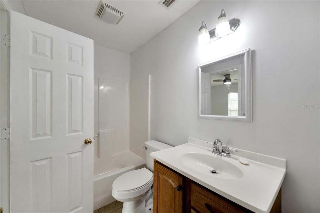 For Sale: $289,900 (3 beds, 2 baths, 1459 Square Feet)