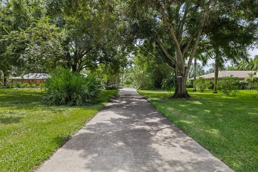 For Sale: $750,000 (4 beds, 2 baths, 2284 Square Feet)