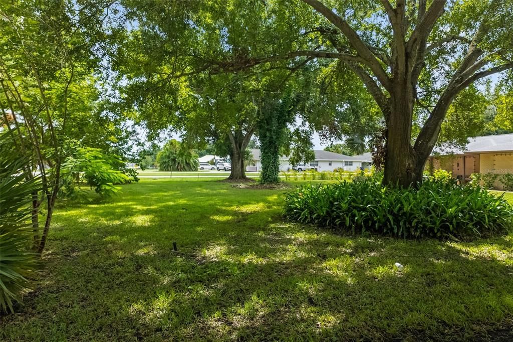 For Sale: $750,000 (4 beds, 2 baths, 2284 Square Feet)