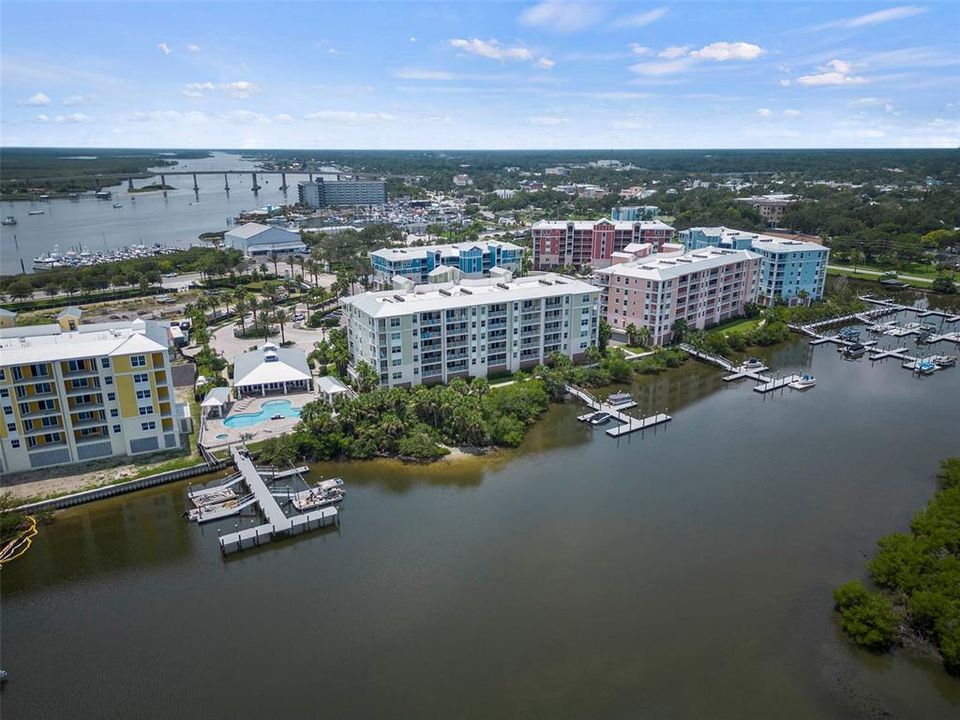 For Sale: $590,000 (2 beds, 2 baths, 1384 Square Feet)