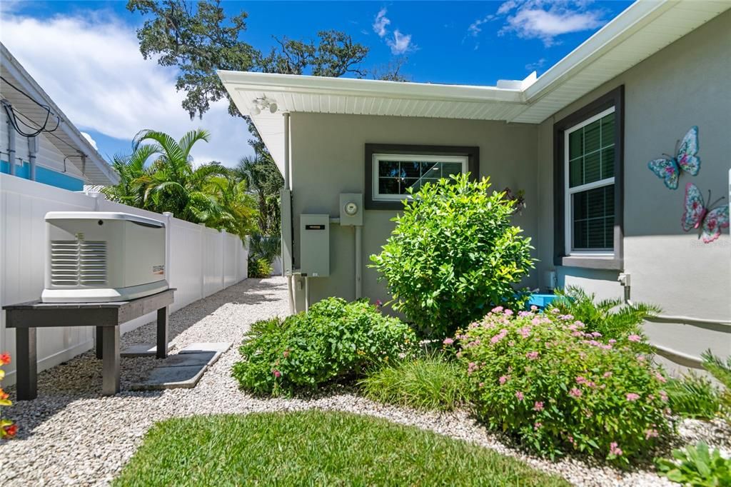 For Sale: $1,427,000 (3 beds, 2 baths, 1975 Square Feet)