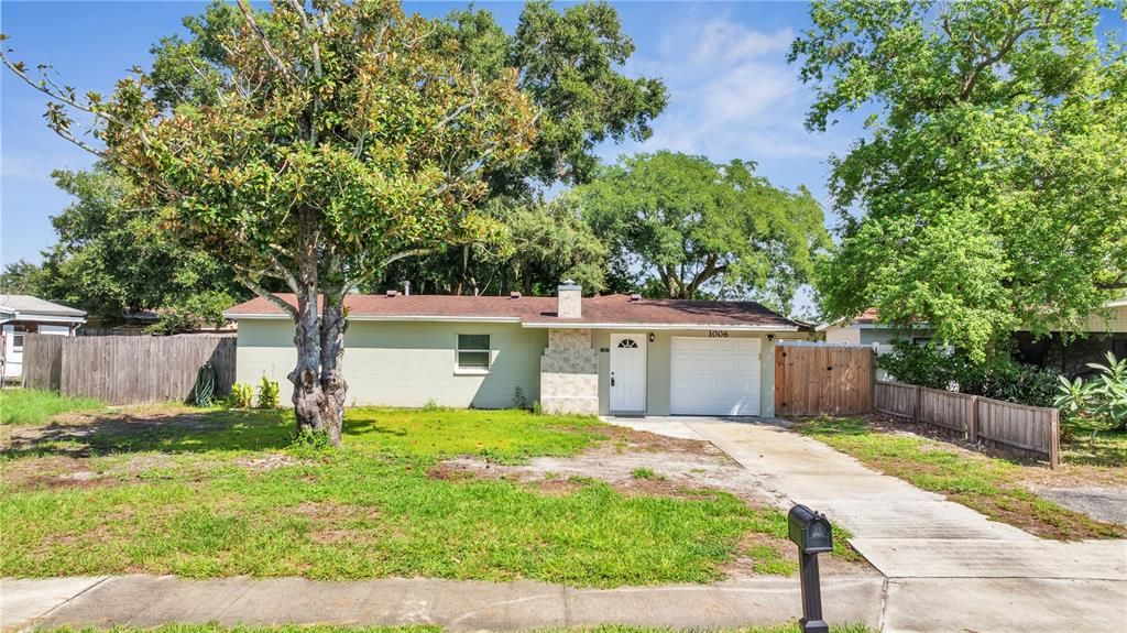 For Sale: $350,000 (3 beds, 2 baths, 1314 Square Feet)