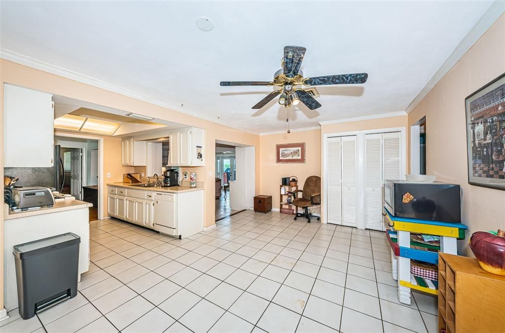 For Sale: $575,000 (3 beds, 2 baths, 1933 Square Feet)