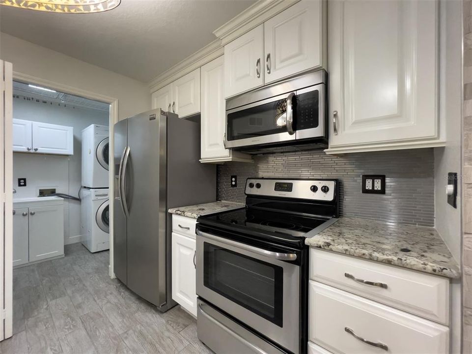 For Rent: $2,400 (2 beds, 2 baths, 1107 Square Feet)