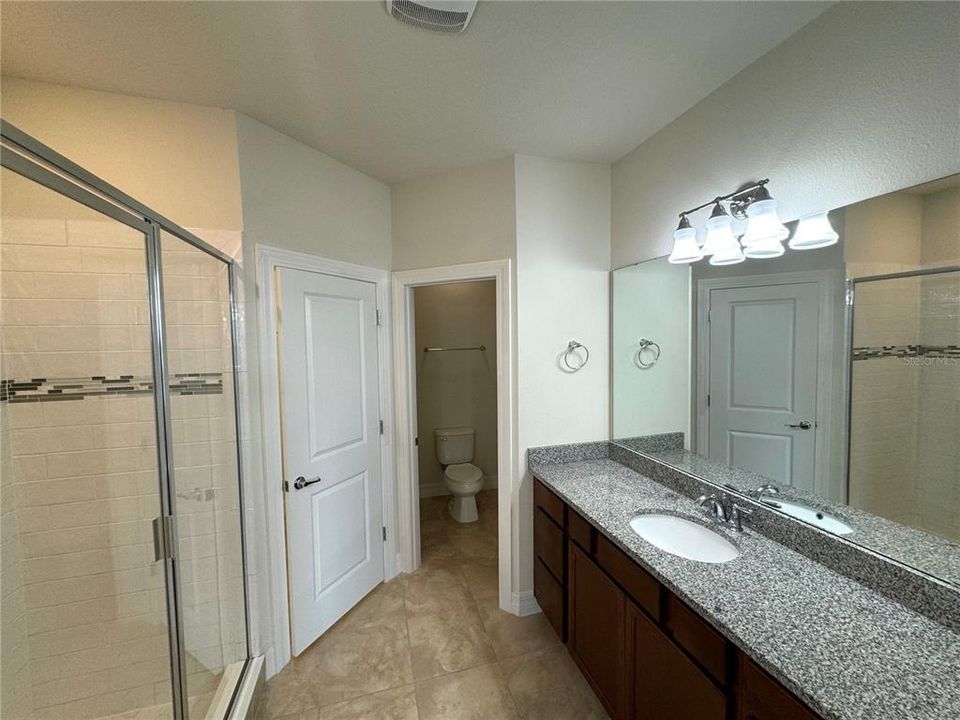 Active With Contract: $3,000 (3 beds, 3 baths, 2106 Square Feet)