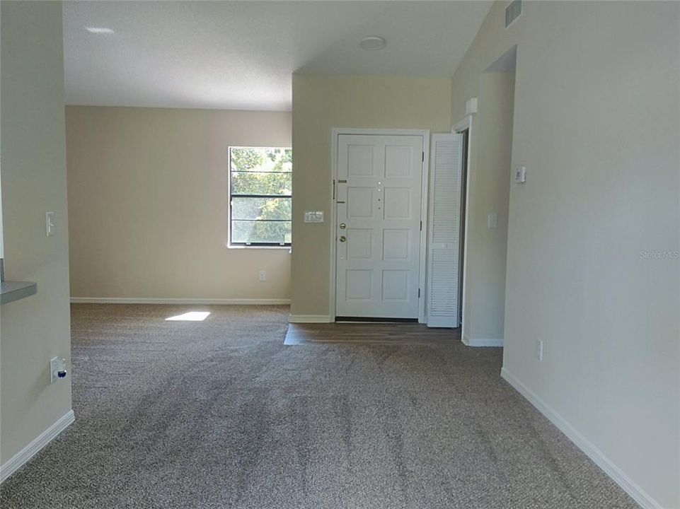 For Sale: $249,900 (2 beds, 2 baths, 1153 Square Feet)