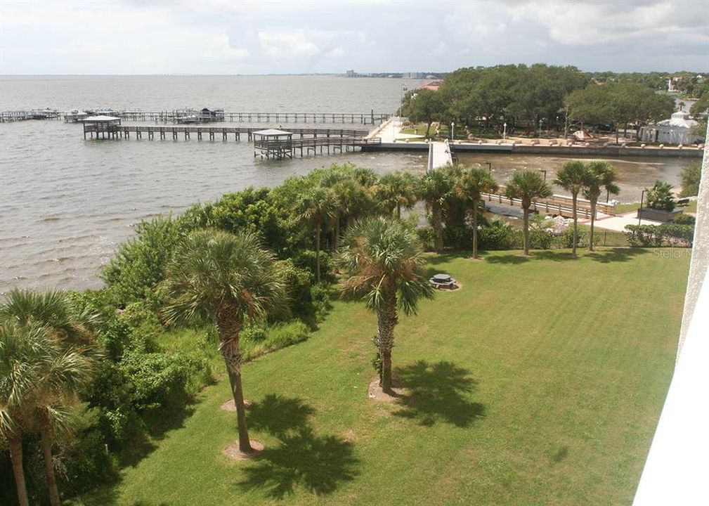 CITY DOCK AND WALKING BRIDGE