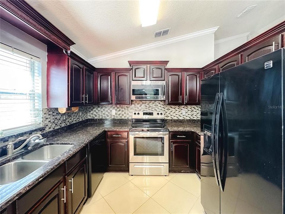 En Venta: $399,900 (3 camas, 2 baños, 1227 Pies cuadrados)