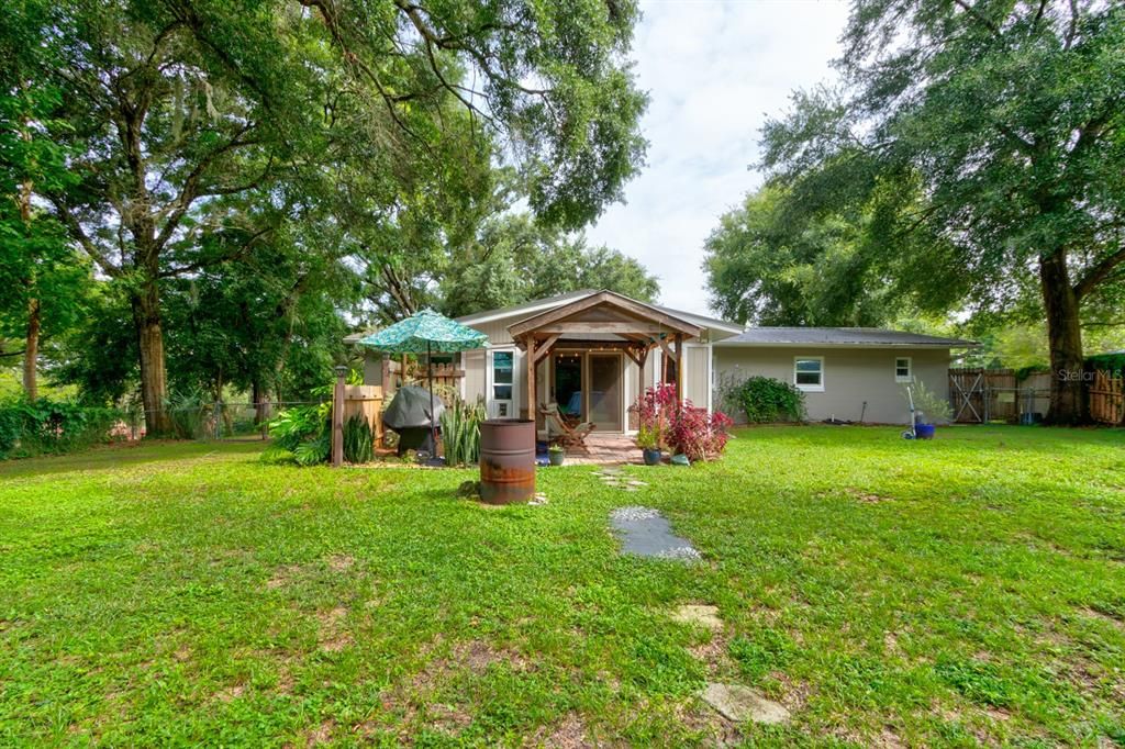 For Sale: $265,000 (3 beds, 2 baths, 1460 Square Feet)