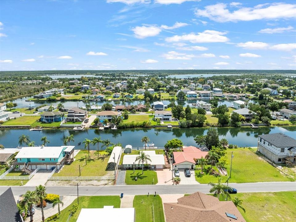 For Sale: $465,000 (3 beds, 2 baths, 1392 Square Feet)