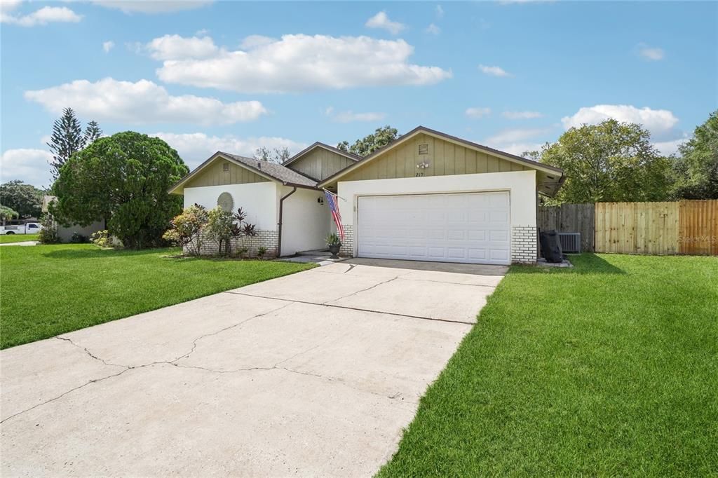 For Sale: $364,900 (3 beds, 2 baths, 1362 Square Feet)