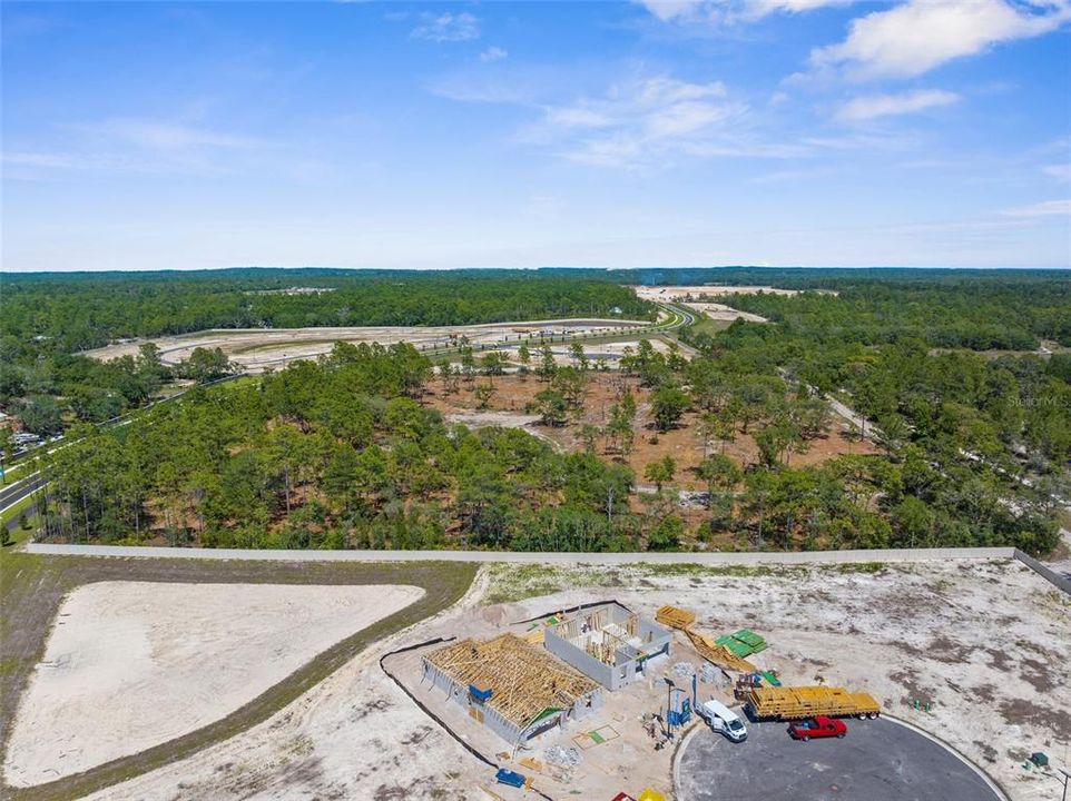На продажу: $2,600,000 (9.10 acres)