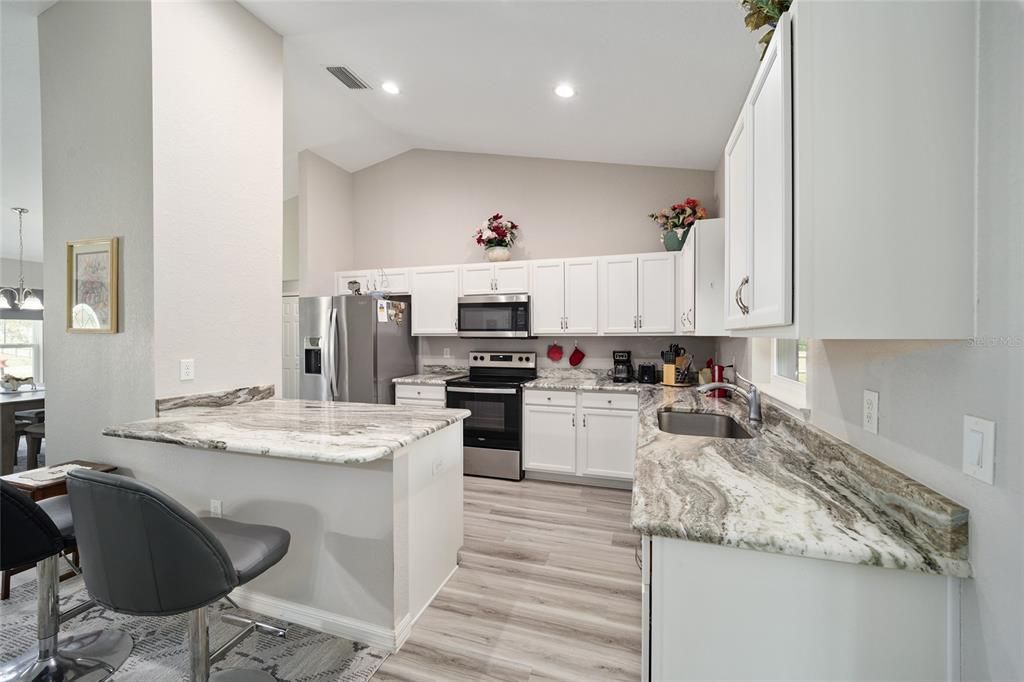 Kitchen with beautiful granite!