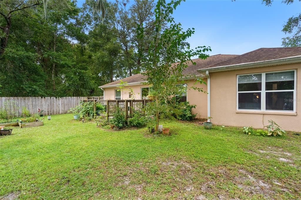 For Sale: $285,000 (4 beds, 2 baths, 1642 Square Feet)