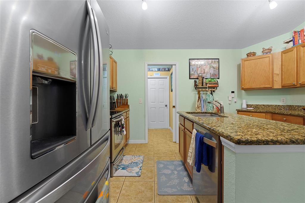 For Sale: $285,000 (4 beds, 2 baths, 1642 Square Feet)