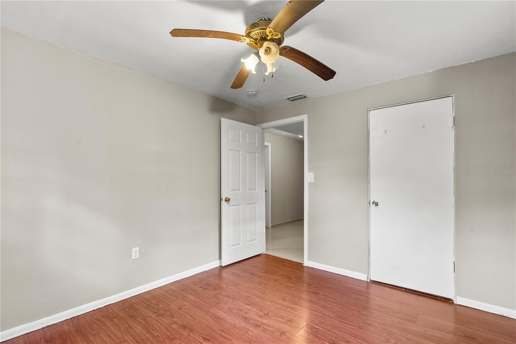 For Sale: $360,000 (3 beds, 1 baths, 1704 Square Feet)